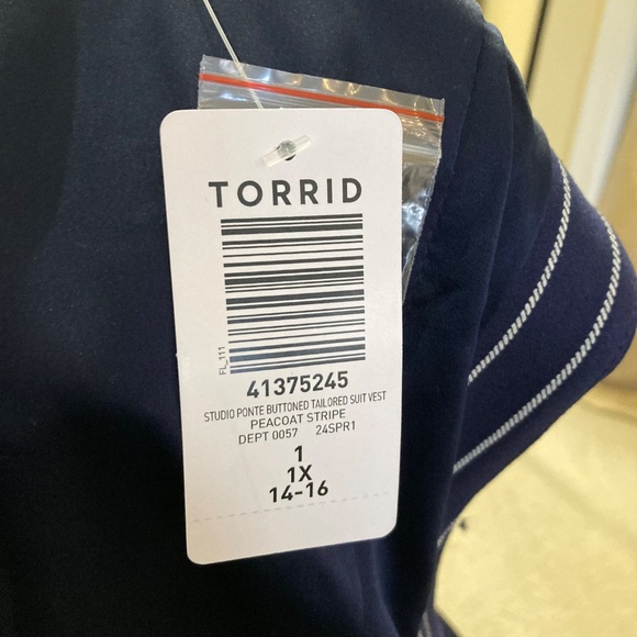 NWT Torrid Studio Ponte Buttoned Tailored Suit Vest, Size 1X (14/16) - Picture 10 of 16